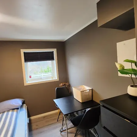 Fjordclaw Snm- Cozy & Premium Feel, Free Parking Lägenhet